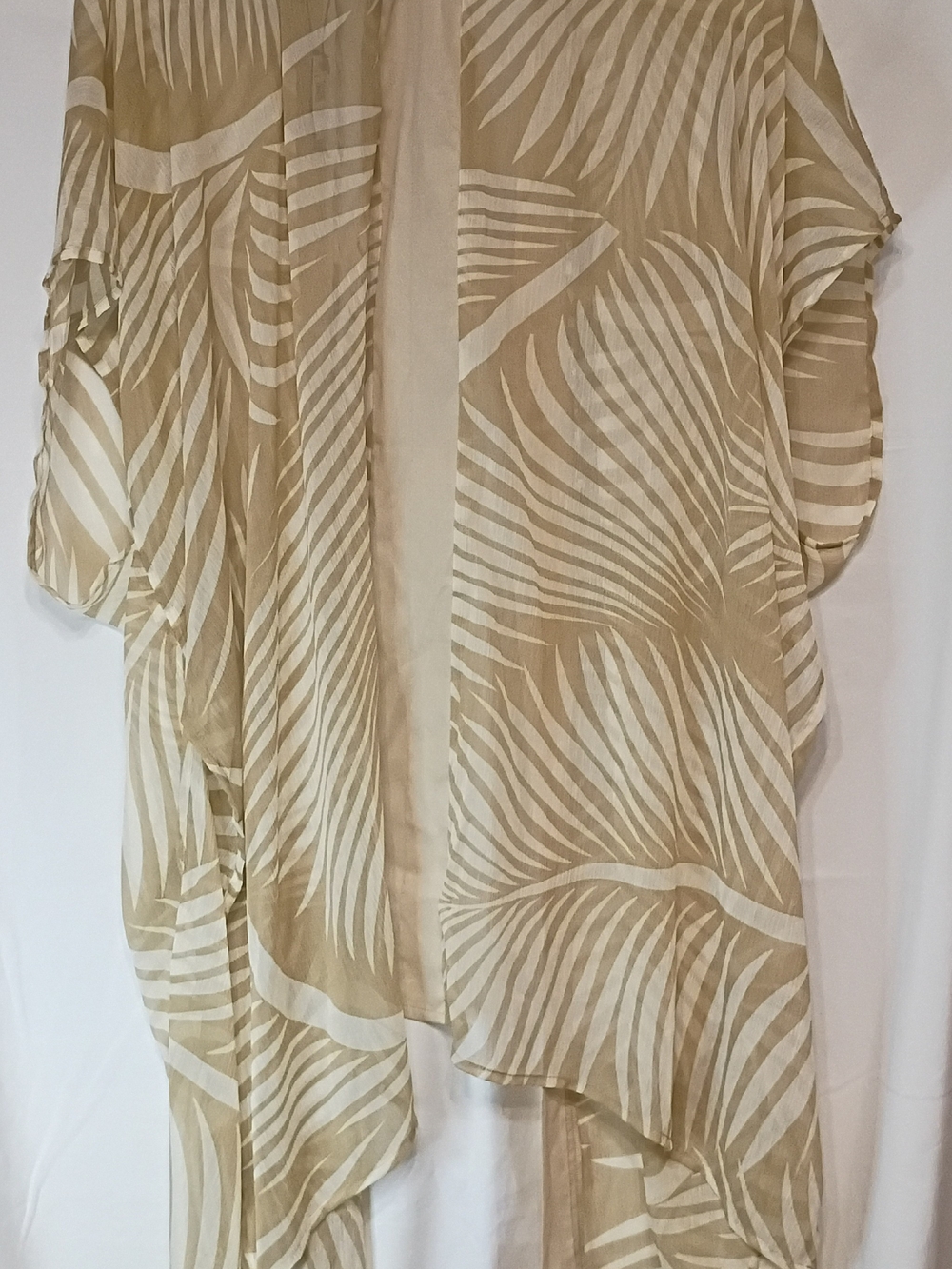 Vince Camuto Lightweight Cream Palm-Print Kimono Cover Up